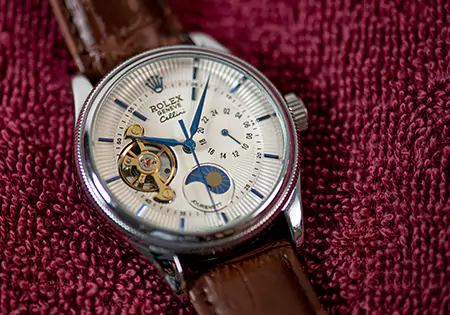 Buy Watches Online in Longueuil, QC